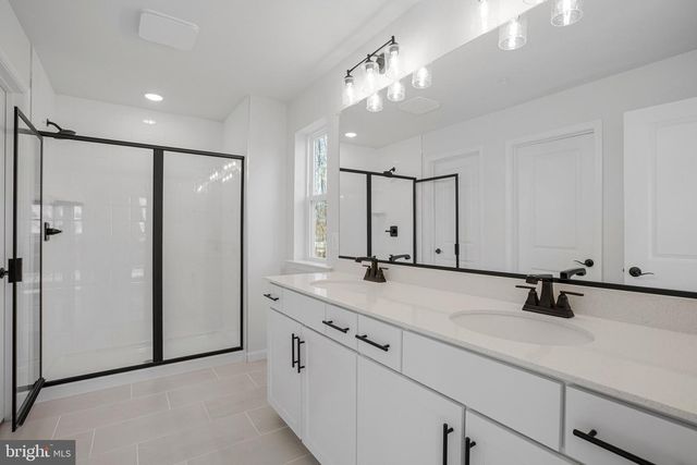 135 CATALPA DR, North East, MD 21901