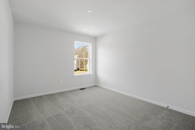 135 CATALPA DR, North East, MD 21901