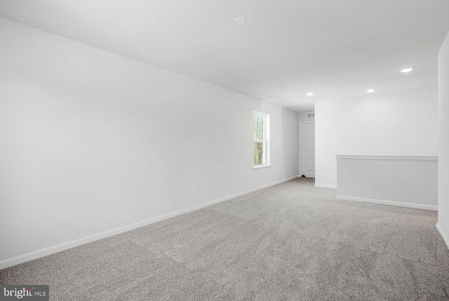 135 CATALPA DR, North East, MD 21901