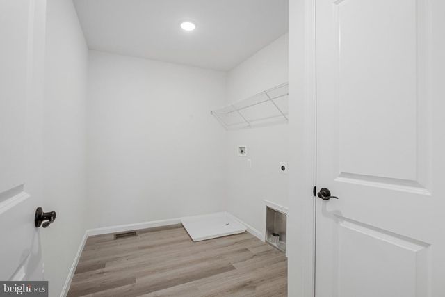 135 CATALPA DR, North East, MD 21901