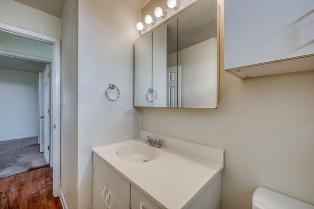 301 S Avenue S, Marble Falls, TX 78654