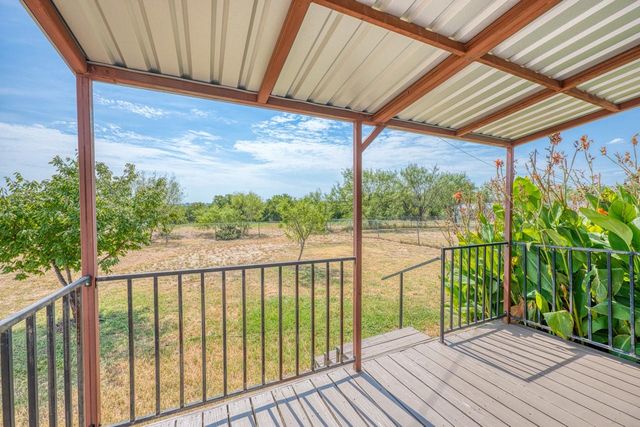 301 S Avenue S, Marble Falls, TX 78654