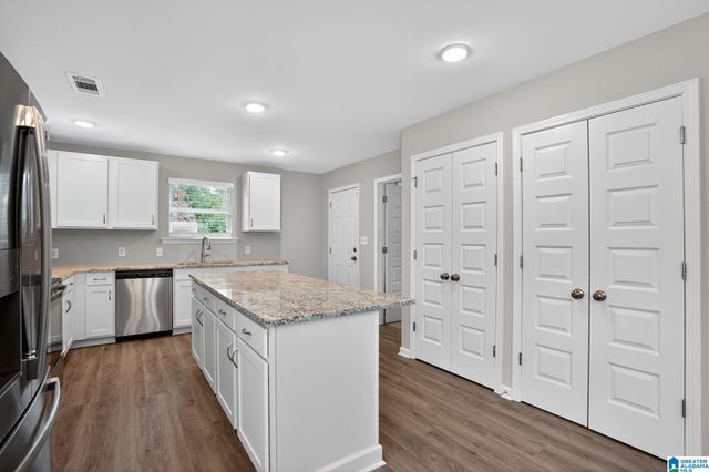 829 49TH STREET N, Birmingham, AL 35212