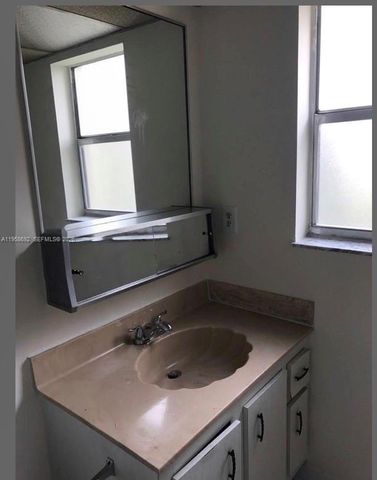 1800 SW 81st Ave 1309, North Lauderdale, FL 33068