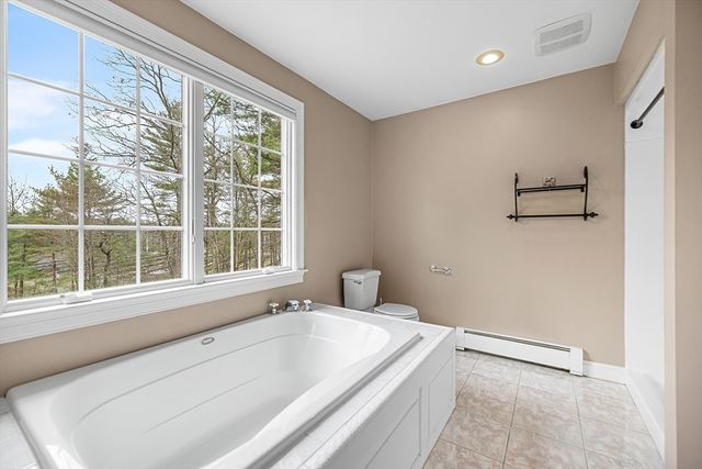 16 Madigan Ln, Ayer, MA 01432
