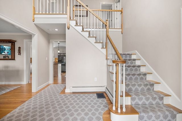 16 Madigan Ln, Ayer, MA 01432