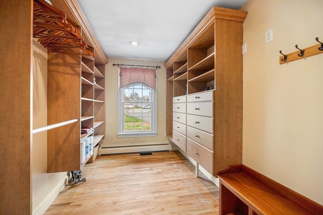 16 Madigan Ln, Ayer, MA 01432