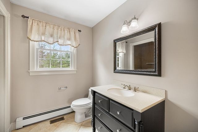 16 Madigan Ln, Ayer, MA 01432