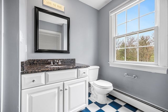 16 Madigan Ln, Ayer, MA 01432