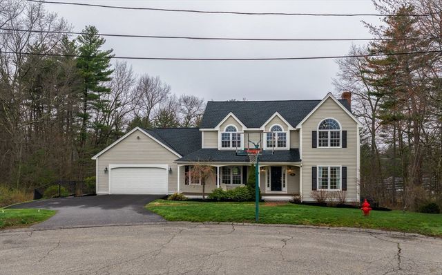16 Madigan Ln, Ayer, MA 01432