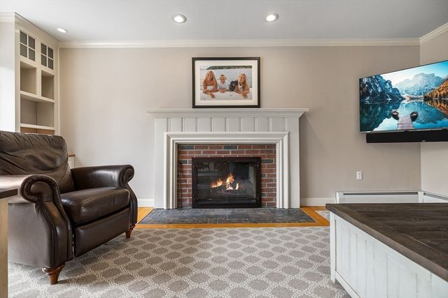 16 Madigan Ln, Ayer, MA 01432