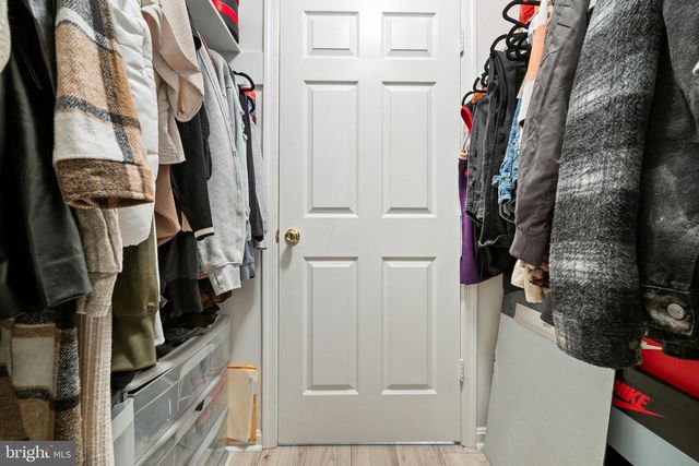 12906 FAIR BRIAR LN, Fairfax, VA 22033