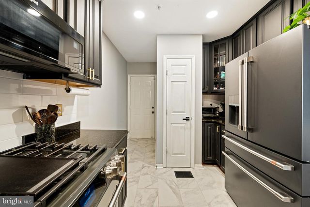 12906 FAIR BRIAR LN, Fairfax, VA 22033