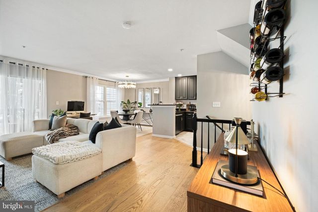 12906 FAIR BRIAR LN, Fairfax, VA 22033