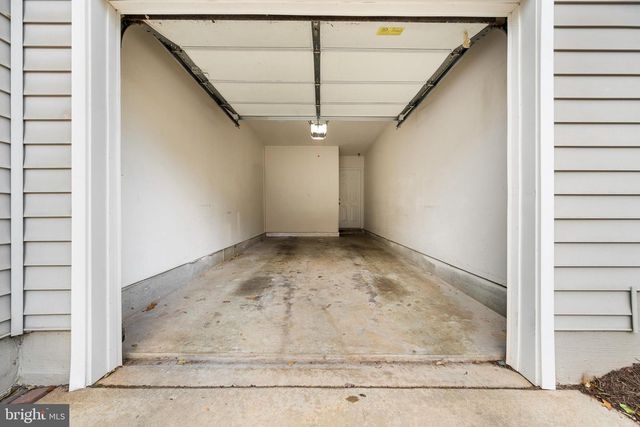 12906 FAIR BRIAR LN, Fairfax, VA 22033