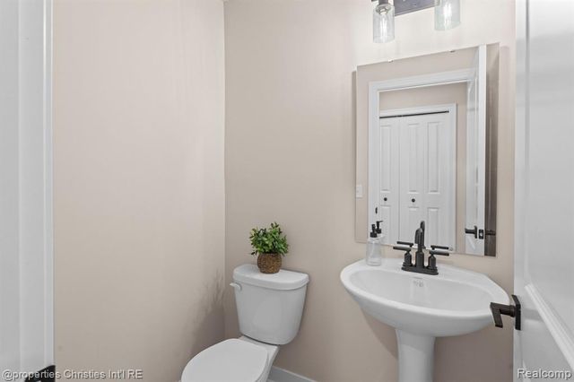 107 Parsons Lane, Saline, MI 48176