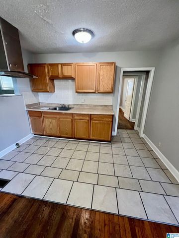 8504 3RD AVENUE N, Birmingham, AL 35206