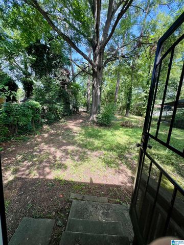 8504 3RD AVENUE N, Birmingham, AL 35206