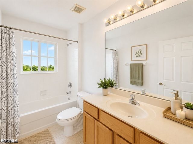 17038 Tremont ST, Fort Myers, FL 33908