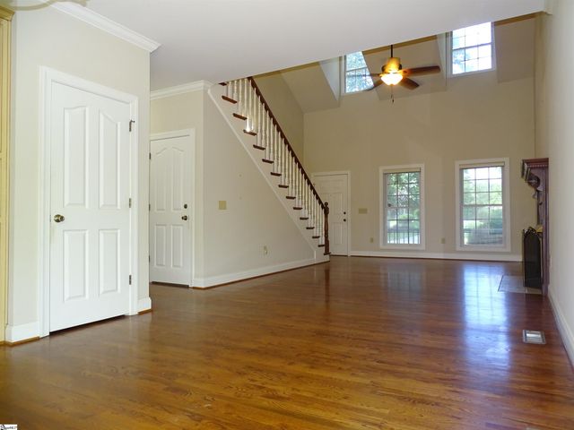 481 Bollweevil Way, Wellford, SC 29385
