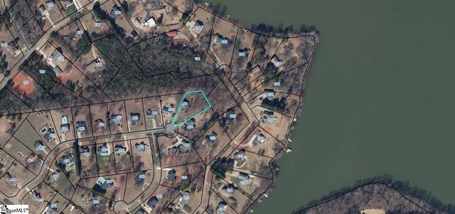 481 Bollweevil Way, Wellford, SC 29385