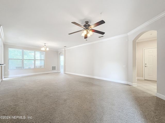 4480 DEERWOOD LAKE Parkway 621, Jacksonville, FL 32216