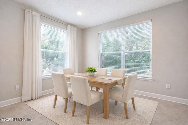 4480 DEERWOOD LAKE Parkway 621, Jacksonville, FL 32216