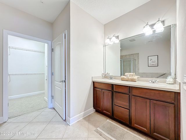 4480 DEERWOOD LAKE Parkway 621, Jacksonville, FL 32216