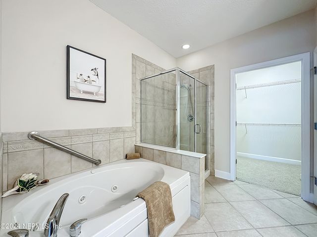 4480 DEERWOOD LAKE Parkway 621, Jacksonville, FL 32216