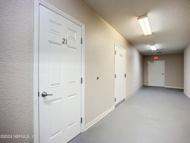 4480 DEERWOOD LAKE Parkway 621, Jacksonville, FL 32216