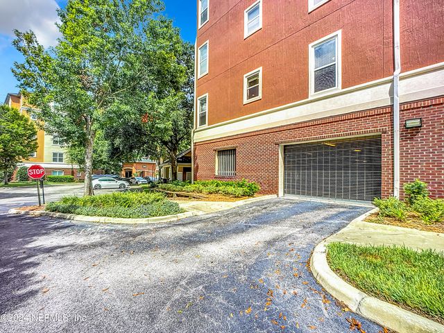 4480 DEERWOOD LAKE Parkway 621, Jacksonville, FL 32216