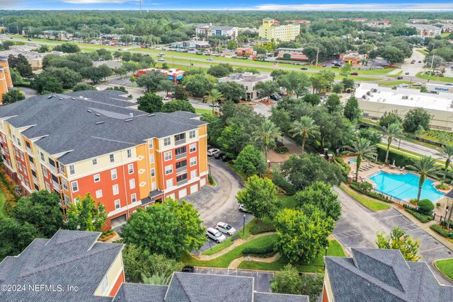 4480 DEERWOOD LAKE Parkway 621, Jacksonville, FL 32216