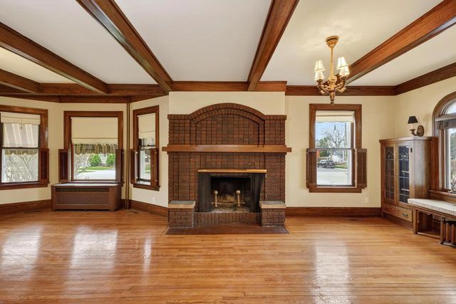 1004 Main Street, Stoughton, WI 53589