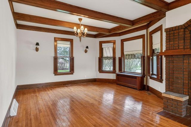 1004 Main Street, Stoughton, WI 53589