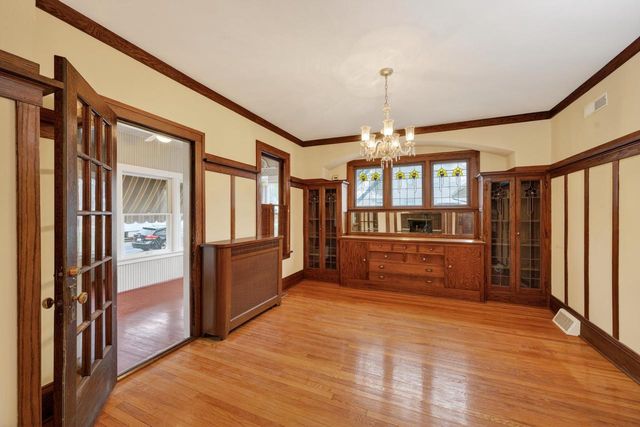 1004 Main Street, Stoughton, WI 53589