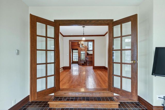 1004 Main Street, Stoughton, WI 53589