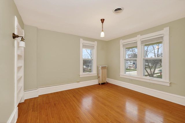 1004 Main Street, Stoughton, WI 53589