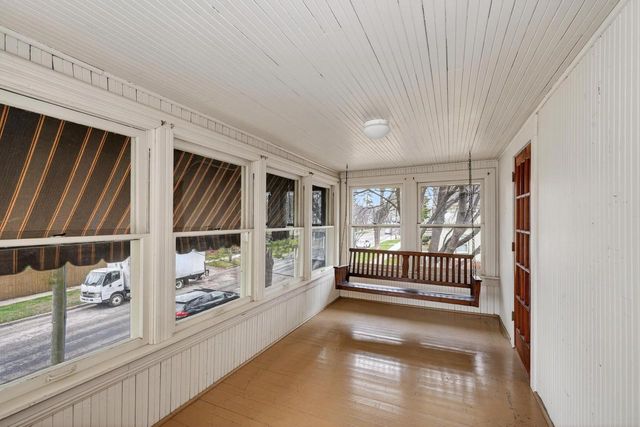 1004 Main Street, Stoughton, WI 53589