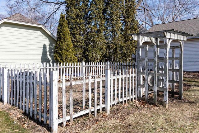 1004 Main Street, Stoughton, WI 53589