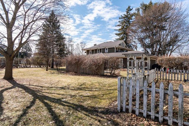1004 Main Street, Stoughton, WI 53589