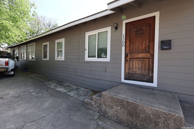 1300 NORFLEET ST, San Antonio, TX 78208