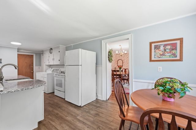 211 Main St, Wilbraham, MA 01095