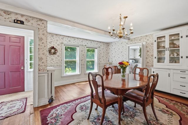 211 Main St, Wilbraham, MA 01095