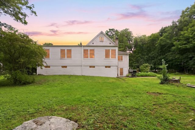 211 Main St, Wilbraham, MA 01095