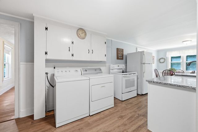 211 Main St, Wilbraham, MA 01095