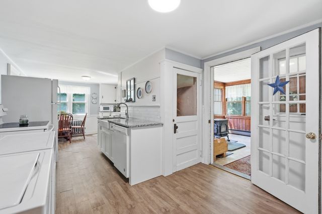 211 Main St, Wilbraham, MA 01095