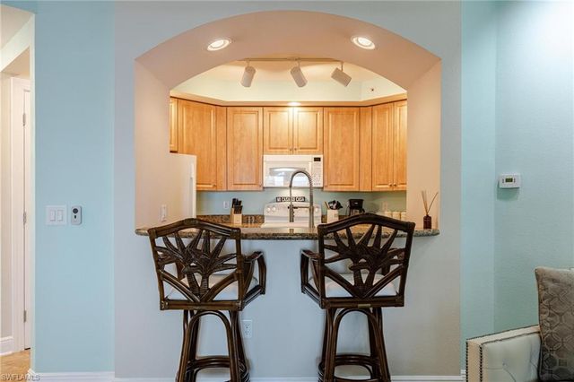 2825 Palm Beach BLVD 608, Fort Myers, FL 33916