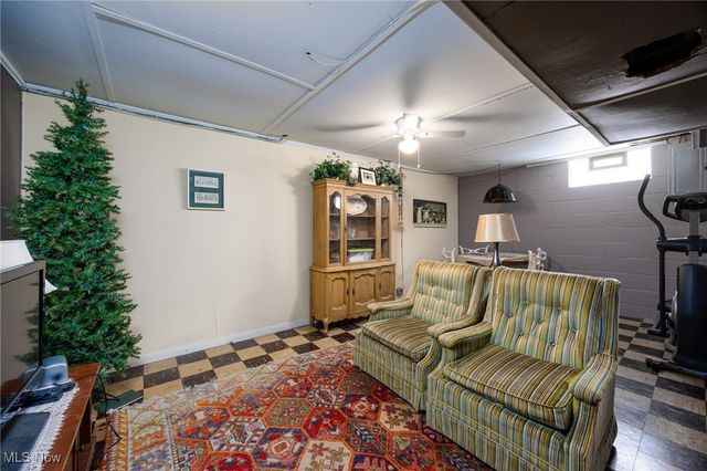 369 Franklin Avenue, Barberton, OH 44203