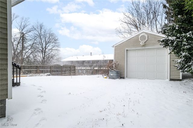 369 Franklin Avenue, Barberton, OH 44203