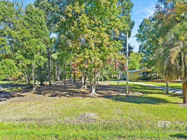 10694 County Road 1, Fairhope, AL 36532
